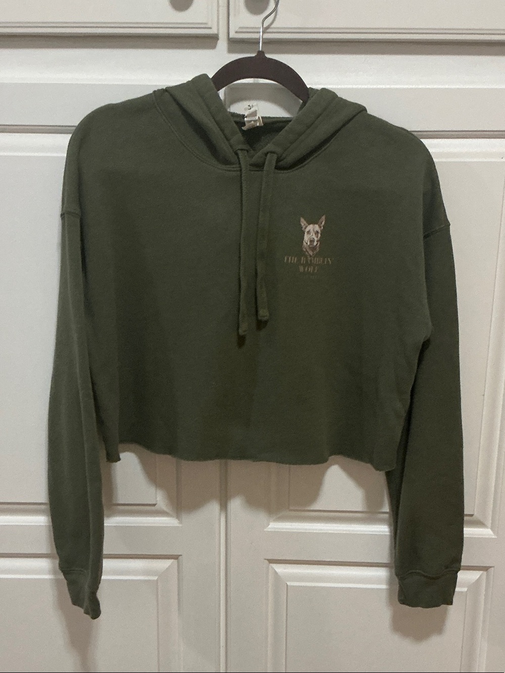 Ramblin’ Wolf Olive Green Cropped Hoodie Sweatshirt - Women